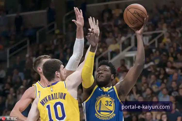 开云平台官网v2.1.0观赛体验深度评测：湖人三巨头火力全开，流畅直播见证137-130对攻大战